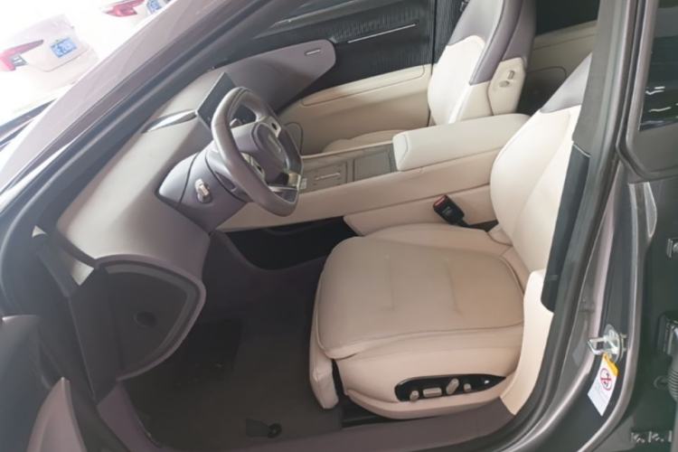 Used Avatr 12 2023 700 Three-Laser Rear-Wheel Drive Luxury Edition Left Front Seat