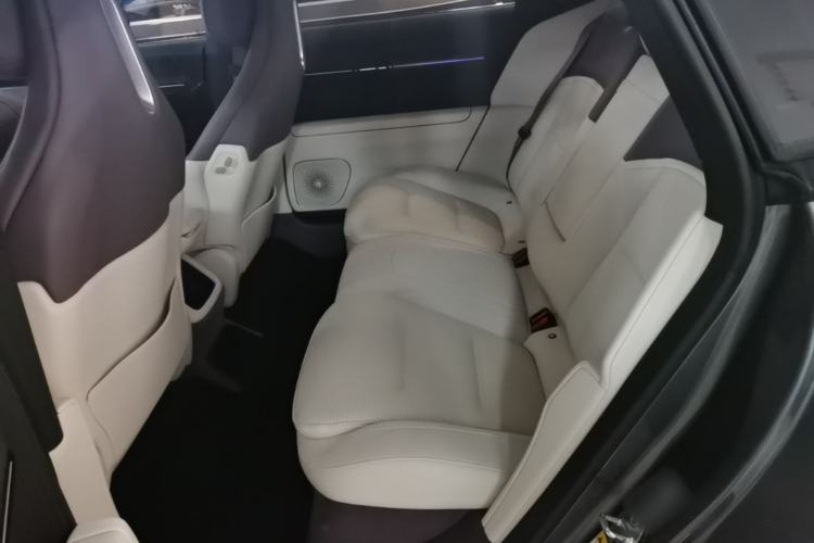 Used Avatr 12 2023 700 Three-Laser Rear-Wheel Drive Luxury Edition Left Rear Seat