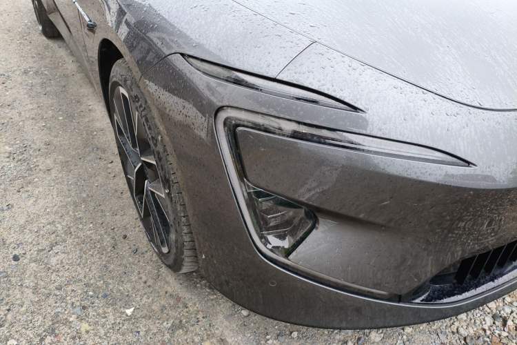 Used Avatr 12 2023 700 Three-Laser Rear-Wheel Drive Luxury Edition Right Front Headlight