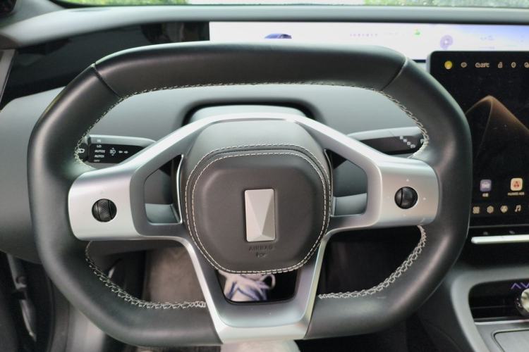 Used Avatr 12 2023 700 Three-Laser Rear-Wheel Drive Luxury Edition Steering Wheel