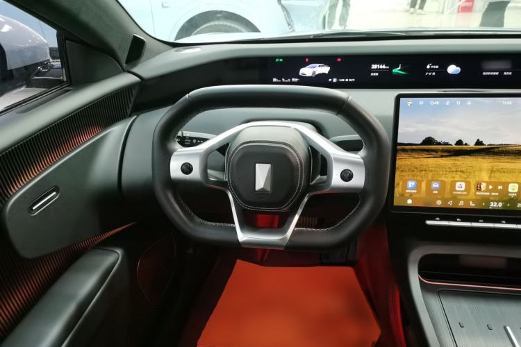 Used Avatr 12 2023 650 Three-Laser Four-Wheel Drive Performance Edition Steering Wheel