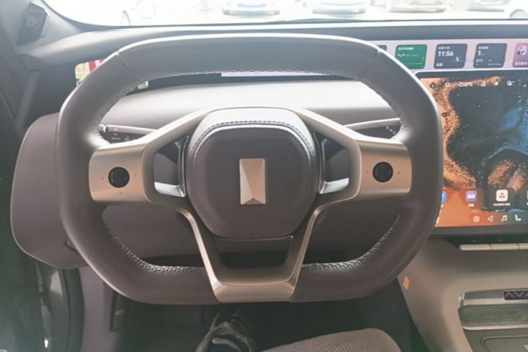 Used Avatr 12 2023 700 Three-Laser Rear-Wheel Drive Luxury Edition Steering Wheel