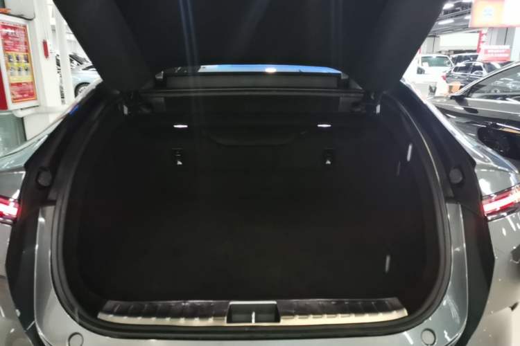 Used Avatr 12 2023 700 Three-Laser Rear-Wheel Drive Luxury Edition Trunk