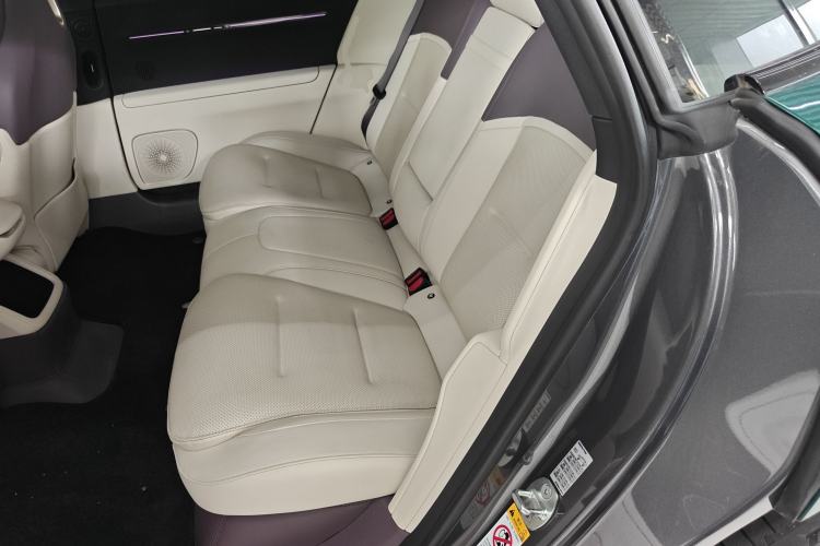Used Avatr 12 2023 700 Three-Laser Rear-Wheel Drive Luxury Edition Left Rear Seat