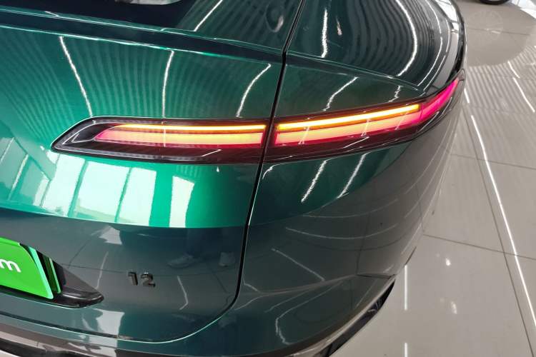 Used Avatr 12 2023 700 Three-Laser Rear-Wheel Drive Luxury Edition Right Rear Taillight