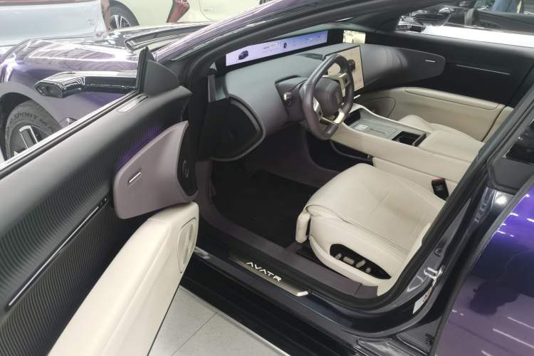 Used Avatr 12 2023 650 Three-Laser Four-Wheel Drive Performance Edition Driver Seat
