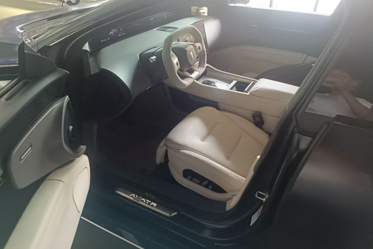 Used Avatr 12 2023 700 Three-Laser Rear-Wheel Drive Luxury Edition Driver Seat