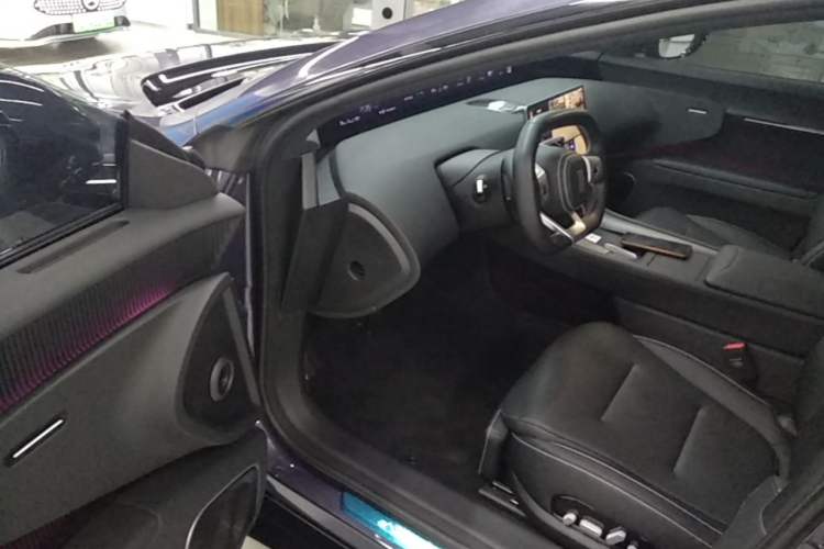 Used Avatr 12 2023 650 Three-Laser Four-Wheel Drive Performance Edition Driver Seat
