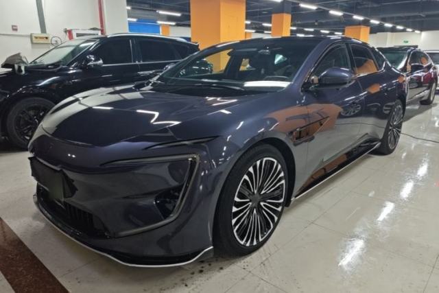 Ojetý Avatr 12 2023 700 Three-Laser Rear-Wheel Drive Luxury Edition