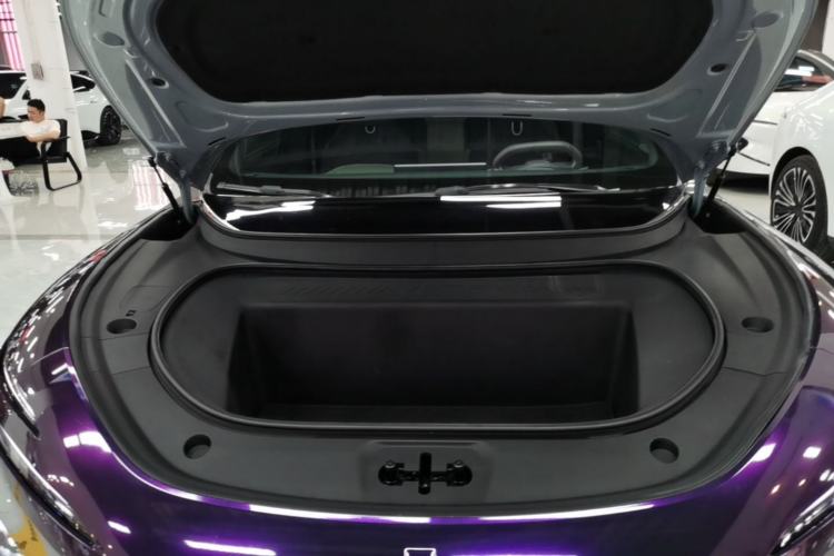 Used Avatr 12 2023 650 Three-Laser Four-Wheel Drive Performance Edition Engine Bay