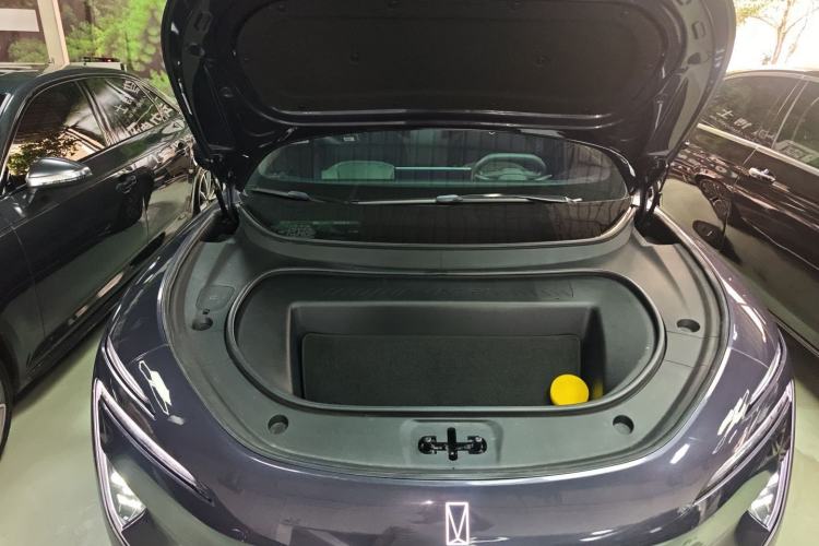 Used Avatr 12 2023 650 Three-Laser Four-Wheel Drive Performance Edition Engine Bay