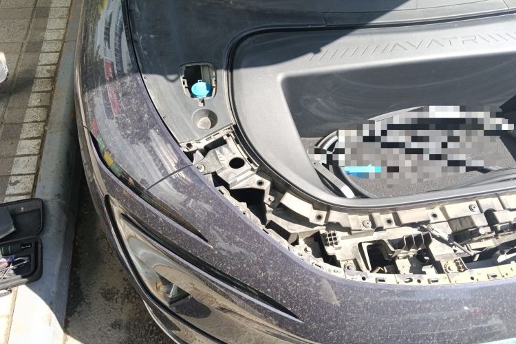 Used Avatr 12 2023 700 Three-Laser Rear-Wheel Drive Luxury Edition Engine Bay Right