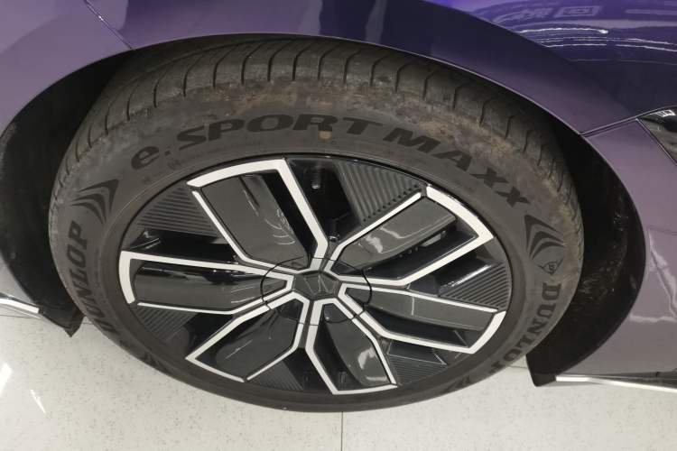 Used Avatr 12 2023 650 Three-Laser Four-Wheel Drive Performance Edition Exterior 4