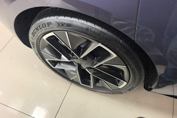 Used Avatr 12 2023 700 Three-Laser Rear-Wheel Drive Luxury Edition Exterior 6