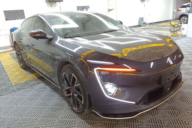 Used Avatr 12 2023 650 Three-Laser Four-Wheel Drive Performance Edition Front Right 45 Deg
