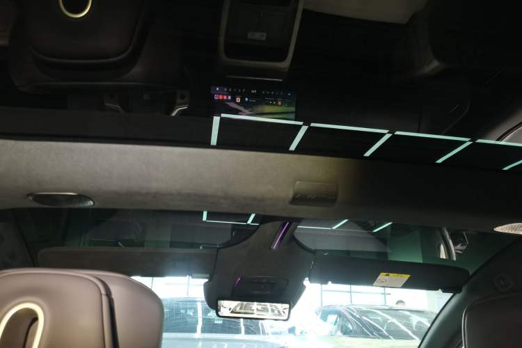Used Avatr 12 2023 650 Three-Laser Four-Wheel Drive Performance Edition Headliner