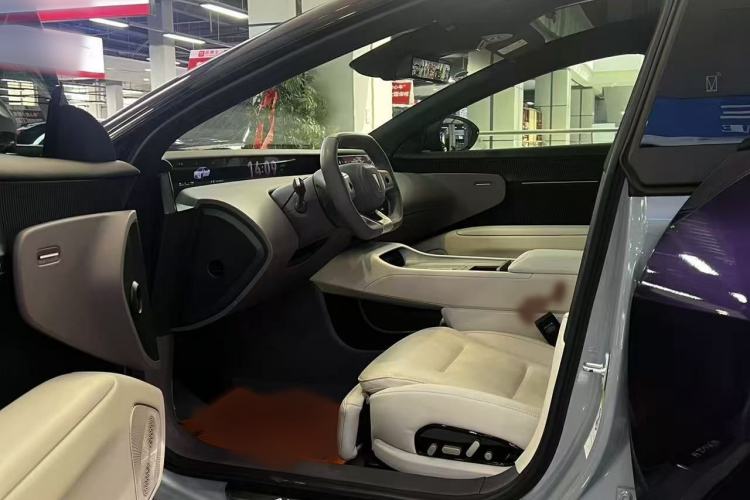 Used Avatr 12 2023 650 Three-Laser Four-Wheel Drive Performance Edition Interior 2