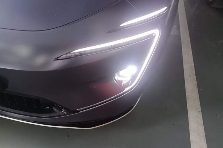 Used Avatr 12 2023 700 Three-Laser Rear-Wheel Drive Luxury Edition Left Front Headlight