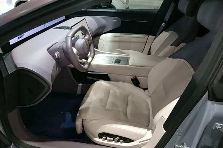 Used Avatr 12 2023 650 Three-Laser Four-Wheel Drive Performance Edition Left Front Seat
