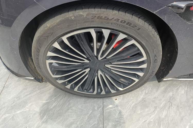 Used Avatr 12 2023 700 Three-Laser Rear-Wheel Drive Luxury Edition Left Front Wheel Hub