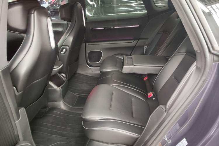 Used Avatr 12 2023 650 Three-Laser Four-Wheel Drive Performance Edition Left Rear Seat