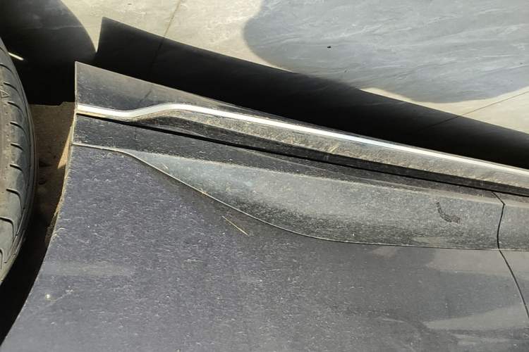 Used Avatr 12 2023 700 Three-Laser Rear-Wheel Drive Luxury Edition Left Side Sill