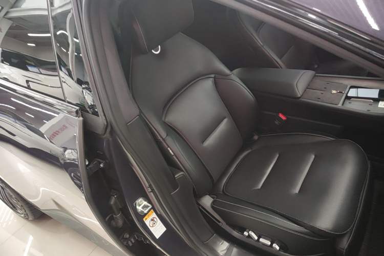 Used Avatr 12 2023 650 Three-Laser Four-Wheel Drive Performance Edition Right Front Seat
