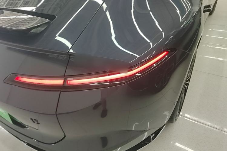 Used Avatr 12 2023 700 Three-Laser Rear-Wheel Drive Luxury Edition Right Rear Taillight