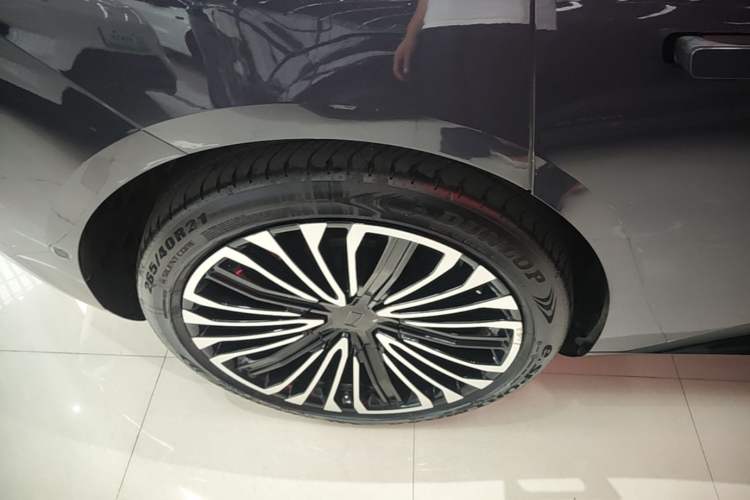 Used Avatr 12 2023 650 Three-Laser Four-Wheel Drive Performance Edition Right Rear Wheel Hub