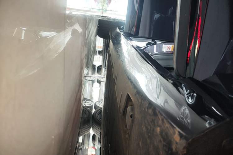 Used Avatr 12 2023 650 Three-Laser Four-Wheel Drive Performance Edition Right Side Sill