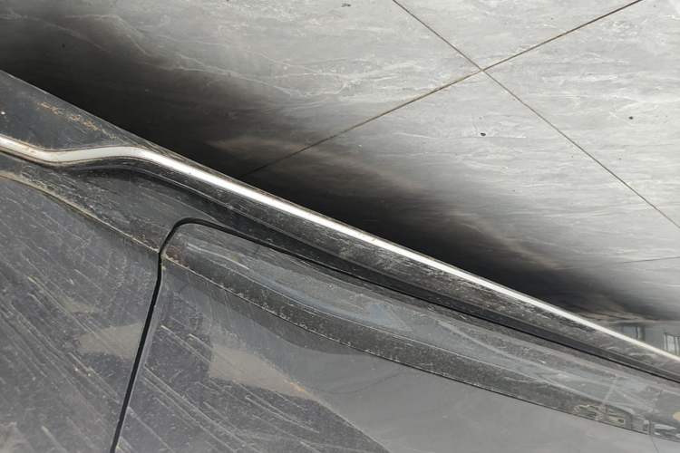 Used Avatr 12 2023 700 Three-Laser Rear-Wheel Drive Luxury Edition Right Side Sill