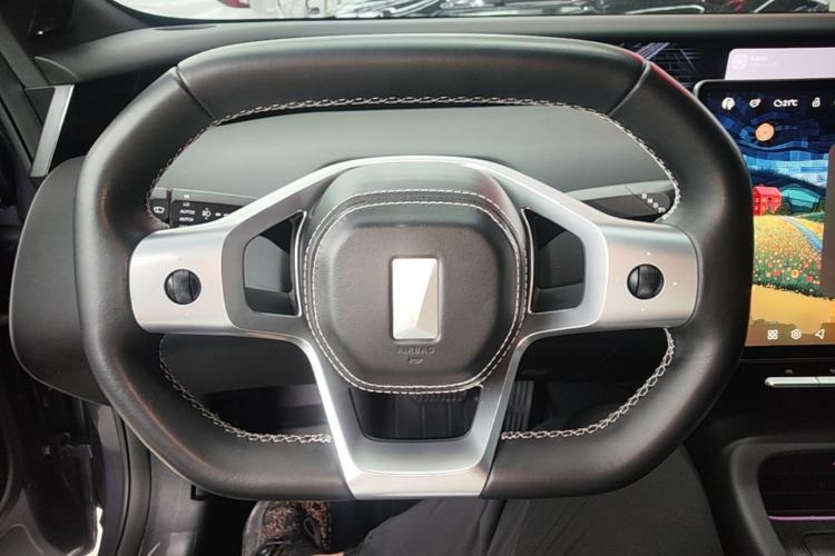 Used Avatr 12 2023 650 Three-Laser Four-Wheel Drive Performance Edition Steering Wheel