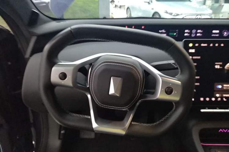 Used Avatr 12 2023 650 Three-Laser Four-Wheel Drive Performance Edition Steering Wheel