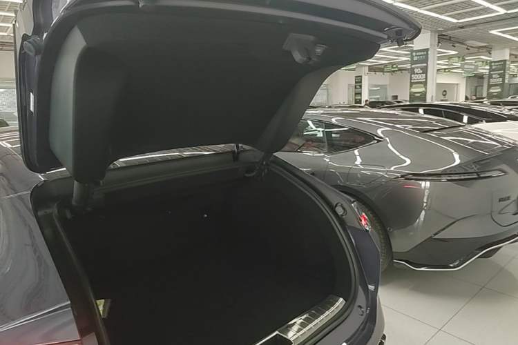 Used Avatr 12 2023 700 Three-Laser Rear-Wheel Drive Luxury Edition Trunk