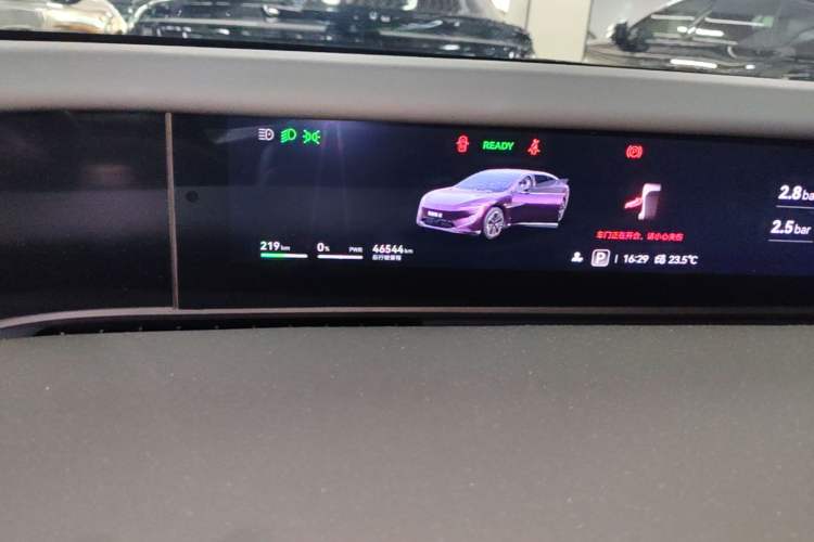 Used Avatr 12 2023 650 Three-Laser Four-Wheel Drive GT Version Instrument Cluster