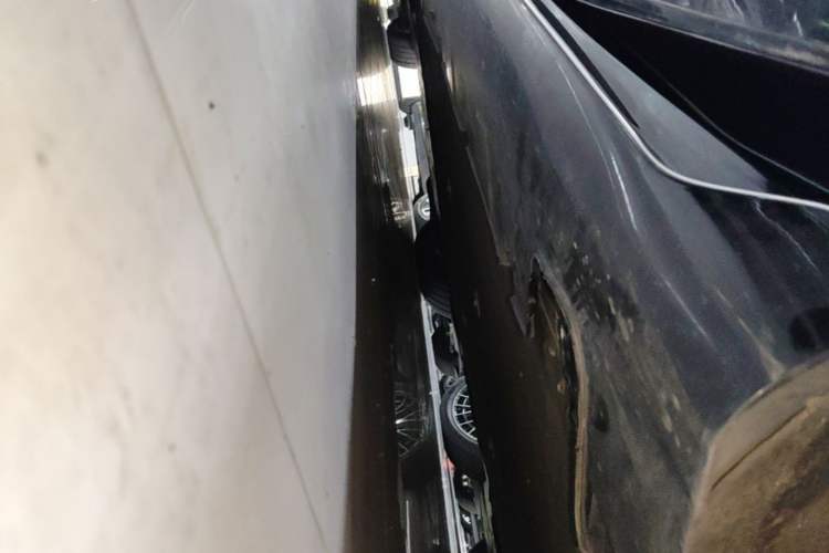 Used Avatr 12 2023 650 Three-Laser Four-Wheel Drive GT Version Left Side Sill