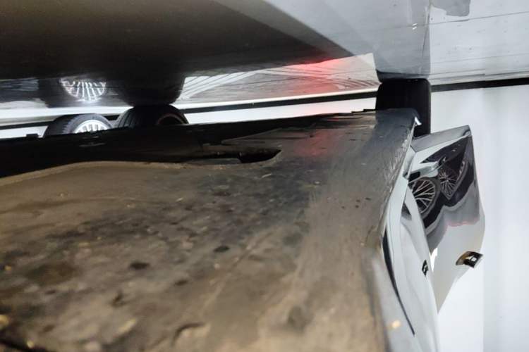Used Avatr 12 2023 650 Three-Laser Four-Wheel Drive GT Version Right Side Sill
