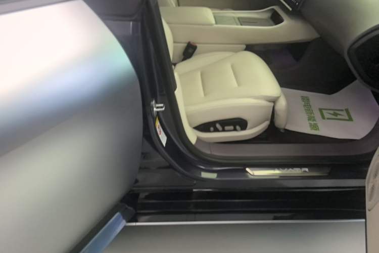 Used Avatr 12 2023 650 Three-Laser Four-Wheel Drive Performance Edition Right Front Seat