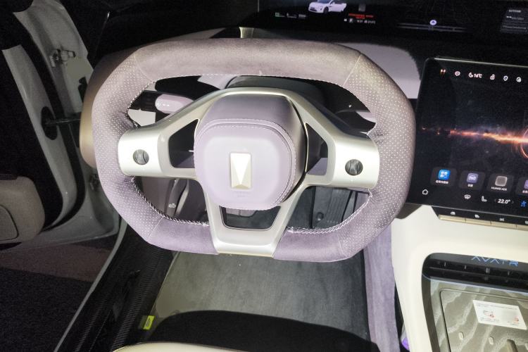 Used Avatr 12 2023 700 Three-Laser Rear-Wheel Drive Luxury Edition Steering Wheel