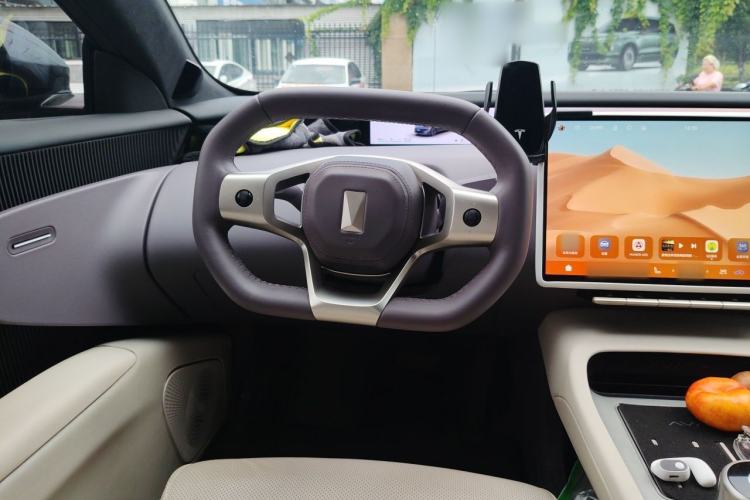 Used Avatr 12 2023 700 Three-Laser Rear-Wheel Drive Luxury Edition Steering Wheel