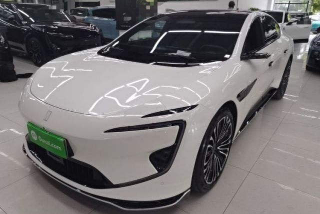 Używany Avatr 12 2023 700 Three-Laser Rear-Wheel Drive Luxury Edition