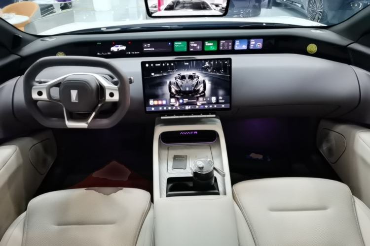 Used Avatr 12 2023 700 Three-Laser Rear-Wheel Drive Luxury Edition Center Console