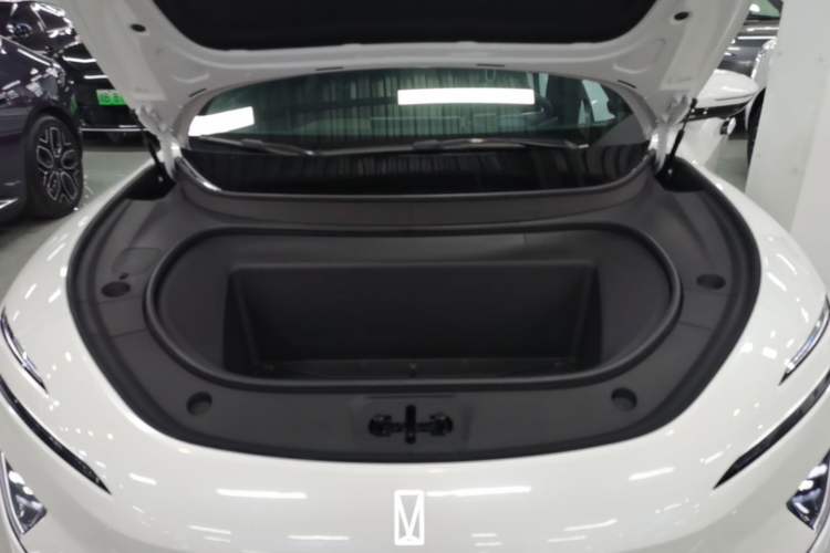 Used Avatr 12 2023 700 Three-Laser Rear-Wheel Drive Luxury Edition Engine Bay