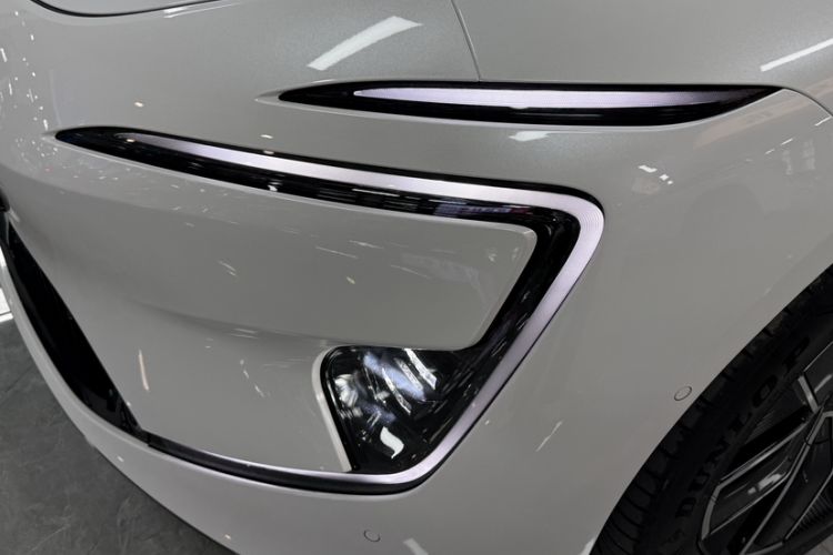 Used Avatr 12 2023 700 Three-Laser Rear-Wheel Drive Luxury Edition Exterior 6
