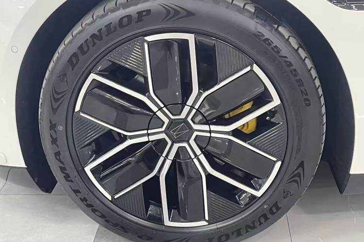 Used Avatr 12 2023 700 Three-Laser Rear-Wheel Drive Luxury Edition Exterior 7
