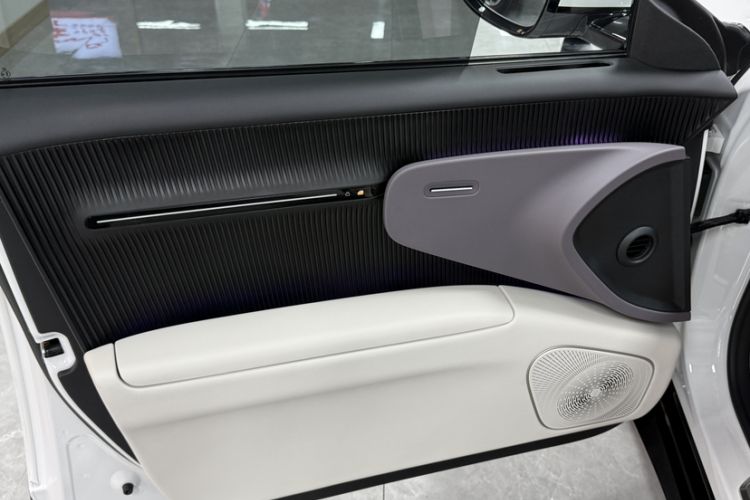 Used Avatr 12 2023 700 Three-Laser Rear-Wheel Drive Luxury Edition Interior 4