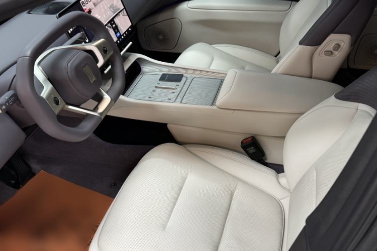 Used Avatr 12 2023 700 Three-Laser Rear-Wheel Drive Luxury Edition Interior 5