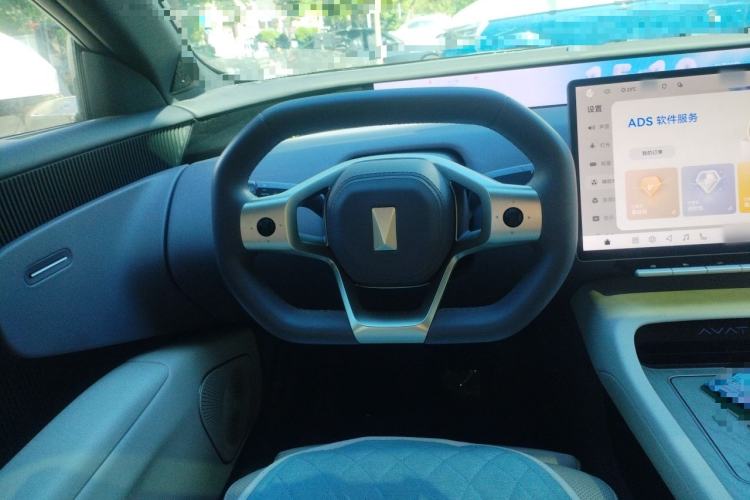 Used Avatr 12 2023 700 Three-Laser Rear-Wheel Drive Luxury Edition Steering Wheel
