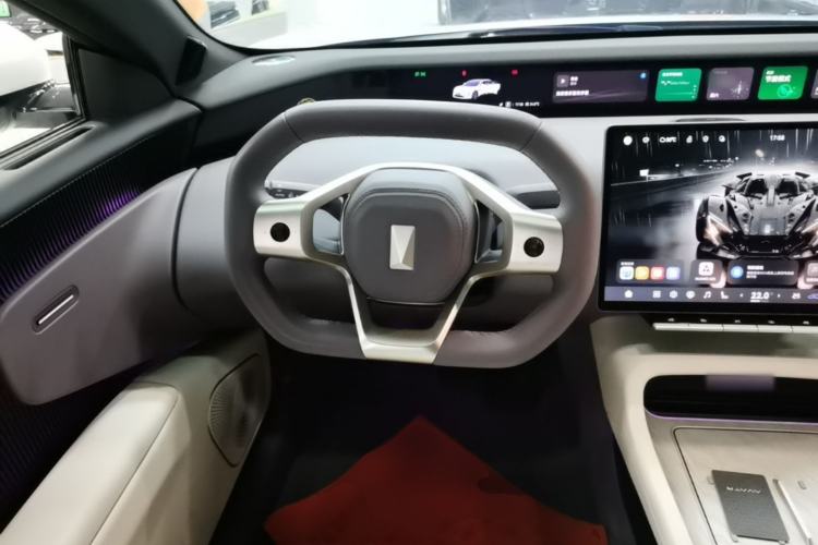 Used Avatr 12 2023 700 Three-Laser Rear-Wheel Drive Luxury Edition Steering Wheel