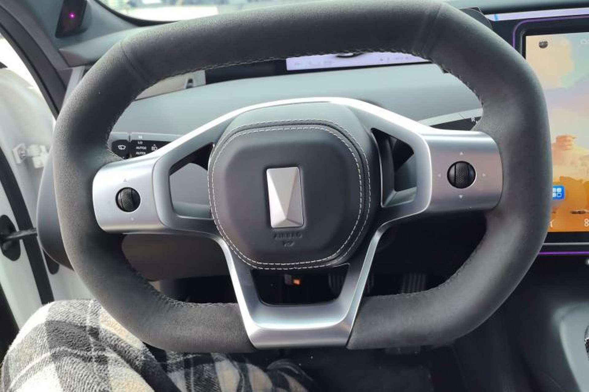 Used Avatr 12 2023 700 Three-Laser Rear-Wheel Drive Luxury Edition Steering Wheel